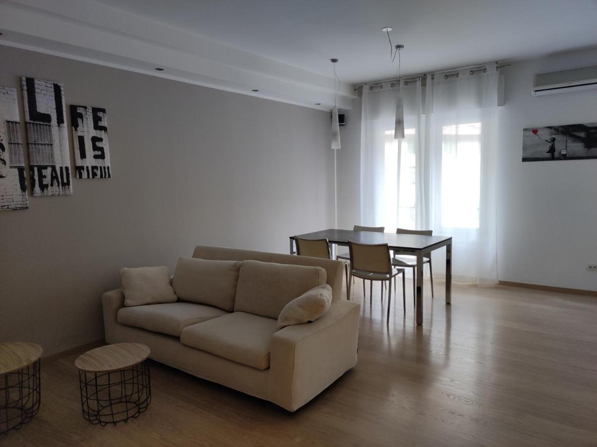 Qu4ttro Apartment *